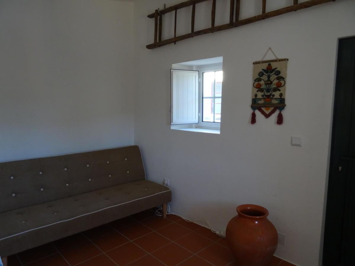 Palheiros Da Ribeira Guest House Pracana Cimeira Exterior photo