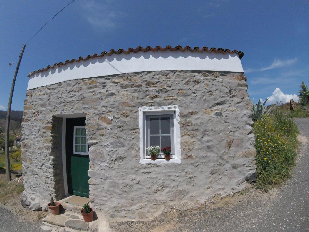 Palheiros Da Ribeira Guest House Pracana Cimeira Exterior photo